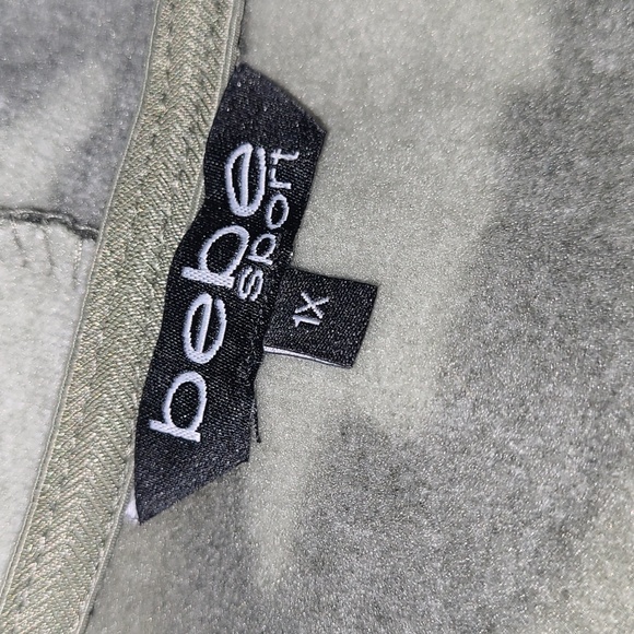 💕NWT BeBe Sport Camo Zip Hoodie💕Size 1X - Picture 7 of 8